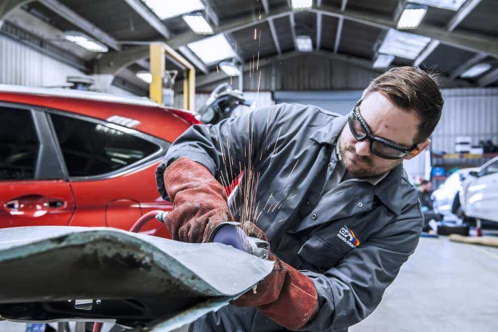 Car Body Repairs Croydon | C&P Panelcraft